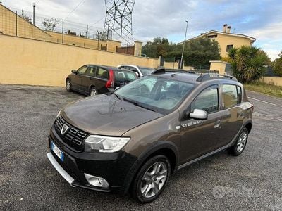 Marrone Usata 2017 Dacia Sandero Ambiance Berlina | 6000 € (Buon prezzo)