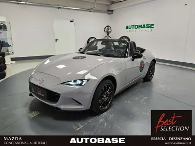 Nuova Mazda MX5 Homura-Line 132 CV (97 kW) 2025 Aero grey Cabrio