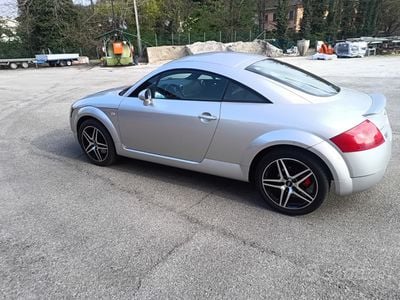 Usata Audi TT 225 CV (165 kW) 2000 Grigio Coupé