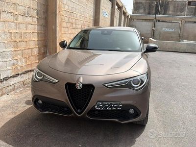 Usata Alfa Romeo Stelvio Business 190 CV (139 kW) 2018 Grigio SUV