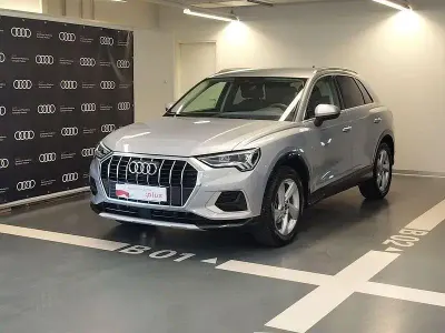 Käytetty Audi Q3 Advanced 150 HP (110 kW) 2025 Hopea Katumaasturi