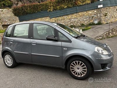 Usata Lancia Musa 2011 Grigio Monovolume