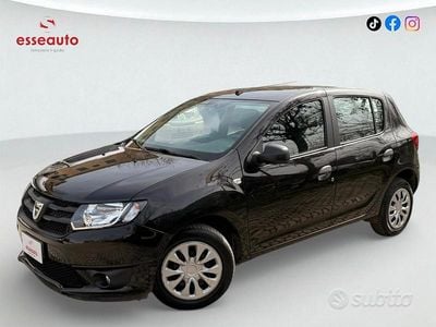 Usata Dacia Sandero Lauréate 75 CV (55 kW) 2016 Nero Utilitaria