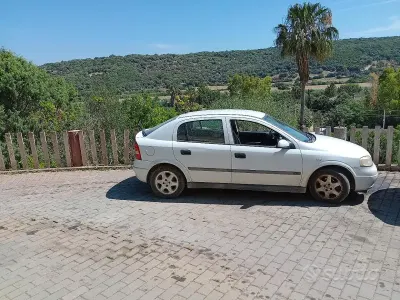 Usata Opel Astra 2001 Bianco Berlina
