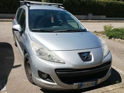 Usata Peugeot 207 73 CV (53 kW) 2009 Grigio Station wagon