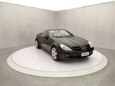 Usata Mercedes SLK280 Chrome 231 CV (169 kW) 2007 Nero Cabrio