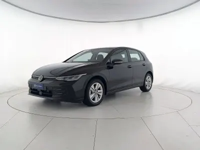 Gebraucht VW Golf VIII Life 116 PS (85 kW) 2025 Schwarz Limousine