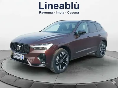 Nuova Volvo XC60 Plus 250 CV (183 kW) 2026 Mulberry SUV
