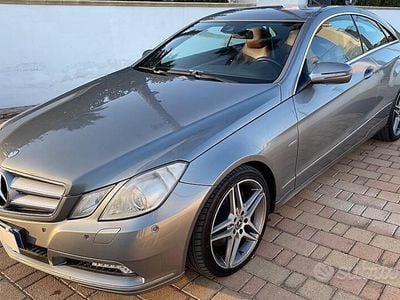 Usata Mercedes E250 Avantgarde 224 CV (164 kW) 2009 Grigio Berlina