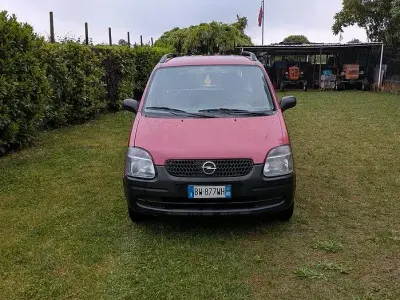 Usata Opel Agila 75 CV (55 kW) 2002 Monovolume
