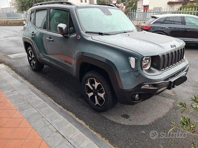Usata Jeep Renegade Trailhawk 170 CV (125 kW) 2018 Grigio SUV
