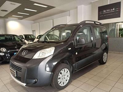 Usata Peugeot Bipper Active 75 CV (55 kW) 2014 Nero pastello Monovolume