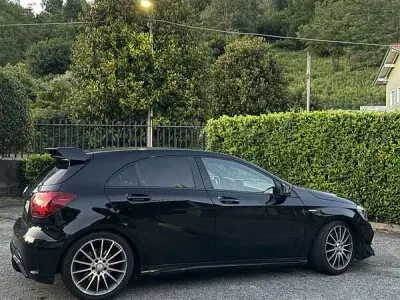Usata Mercedes A250 218 CV (160 kW) 2017 Nero Utilitaria