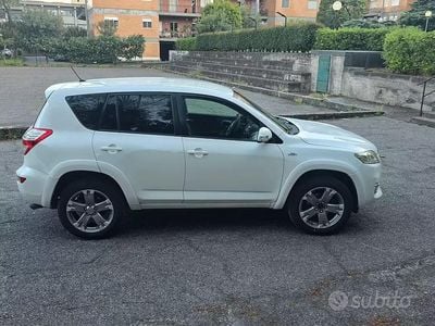 Usata Toyota RAV4 150 CV (110 kW) 2011 Bianco SUV