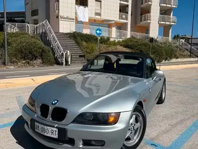 Begagnad BMW Z3 Efficient Dynamics 140 HK (102 kW) 1996 Grå Cab
