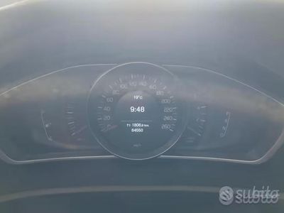 Usata Volvo V40 CC 190 CV (139 kW) 2014 Grigio Station wagon