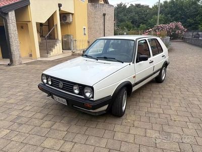 Usata VW Golf II 73 CV (53 kW) 1990 Bianco Utilitaria