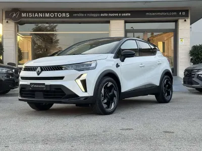 Nuova Renault Captur Techno 122 CV (89 kW) 2026 Bianco SUV