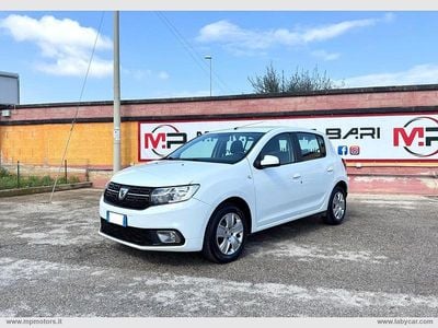 Usata Dacia Sandero Lauréate 90 CV (66 kW) 2017 Bianco Berlina