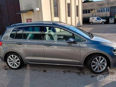 Usata VW Golf Sportsvan 110 CV (80 kW) 2014 Grigio Monovolume