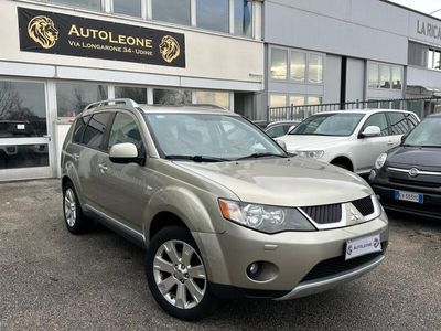 usata Mitsubishi Outlander 2.4 Instyle 7 posti GPL