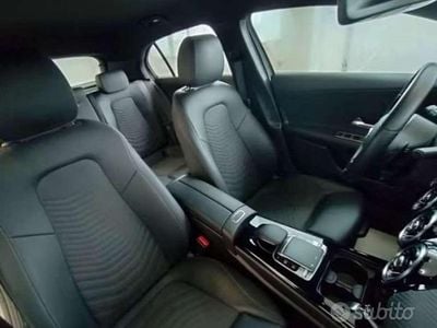 Usata Mercedes A180 Business 116 CV (85 kW) 2018 Grigio Berlina