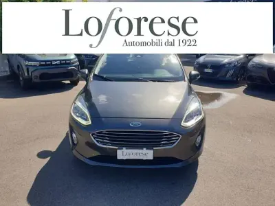 Usata Ford Fiesta Titanium 84 CV (61 kW) 2018 Grigio scuro metallizzato Utilitaria