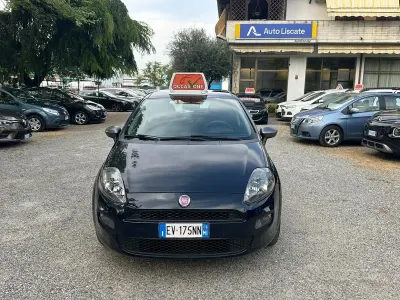 Brugt Fiat Punto Lounge 69 HK (50 kW) 2014 Sort Hatchback