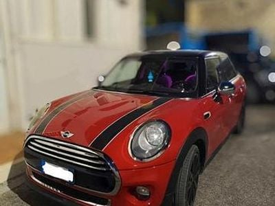 Usata Mini Cooper D 116 CV (85 kW) 2015 Rosso Utilitaria