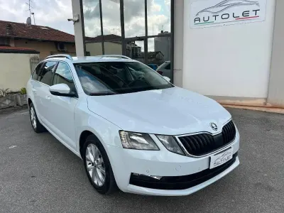 Begagnad Skoda Octavia G-TEC Executive 131 HK (96 kW) 2020 Vit Kombi