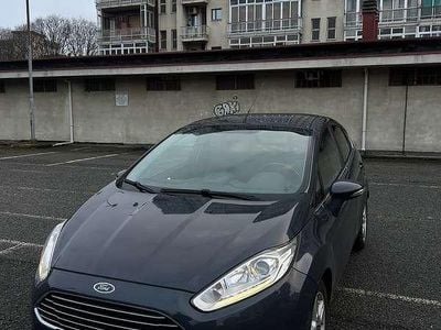 Usata Ford Fiesta Titanium 75 CV (55 kW) 2014 Blu/azzurro Utilitaria