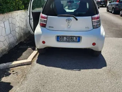 Usata Toyota iQ
