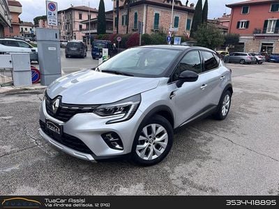 Usata Renault Captur Intens 143 CV (105 kW) 2022 Grigio SUV