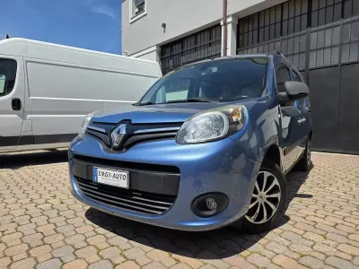 Usata Renault Kangoo 90 CV (66 kW) 2013 Blu Monovolume