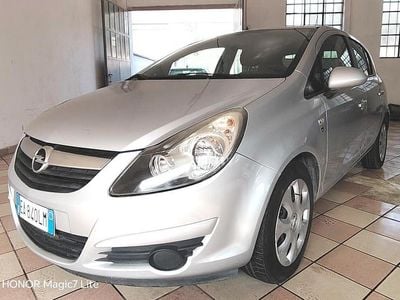 Usata Opel Corsa Club 85 CV (62 kW) 2010 Argento Utilitaria