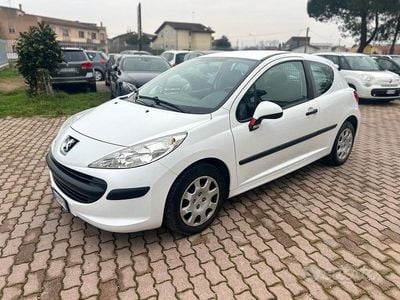 Usata Peugeot 207 70 CV (51 kW) 2009 Bianco Berlina
