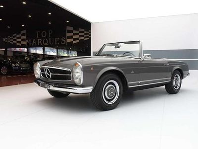 Grigio Usata 1965 Mercedes 230 Cabrio | 138.230 €
