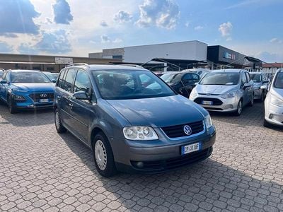 Usata VW Touran Trendline 140 CV (102 kW) 2004 Grigio Monovolume
