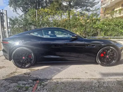 Usata Jaguar F-Type R-Dynamic 300 CV (220 kW) 2019 Nero