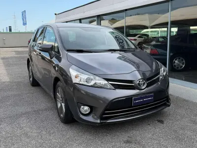 Usata Toyota Verso