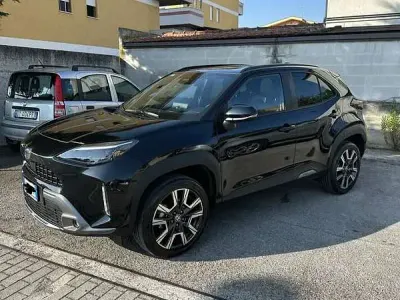 Nuova Toyota Yaris Cross Lounge 92 CV (67 kW) 2026 SUV