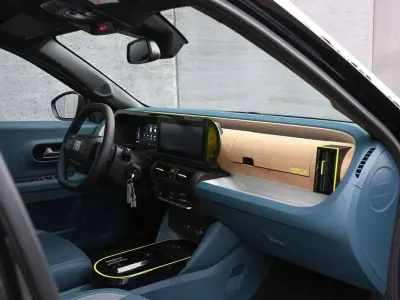 Usata Fiat Grande Panda La Prima 101 CV (74 kW) 2025 Nero Utilitaria