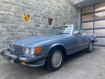 Usata Mercedes 560 230 CV (169 kW) 1987 Blu Cabrio