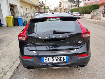 usata Volvo V40 CC V40 Cross Country D2 Momentum