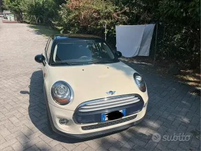 Usata Mini Cooper 116 CV (85 kW) 2015 Bianco Utilitaria