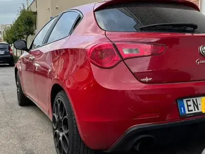 Usata Alfa Romeo Giulietta 109 CV (80 kW) 2012 Utilitaria