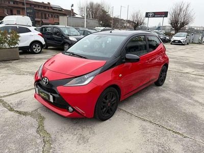 Usata Toyota Aygo X-cite 69 CV (50 kW) 2017 Rosso Utilitaria