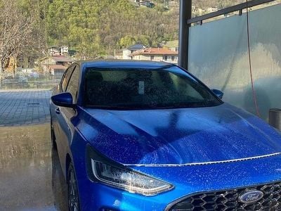 Blu Usata 2022 Ford Focus ST-Line Berlina | 19.000 € (Buon prezzo)