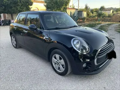 Usata Mini ONE 102 CV (75 kW) 2018 Utilitaria