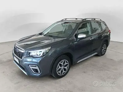 Usata Subaru Forester 150 CV (110 kW) 2020 Grigio SUV